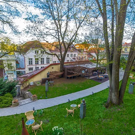 In A Real Medieval Tower, Lower Floors Apartament Tallin