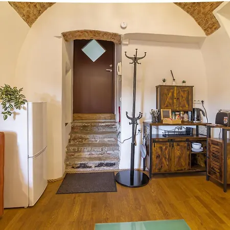 Apartament In A Real Medieval Tower, Lower Floors Tallin