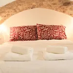 In A Real Medieval Tower, Lower Floors شقة *