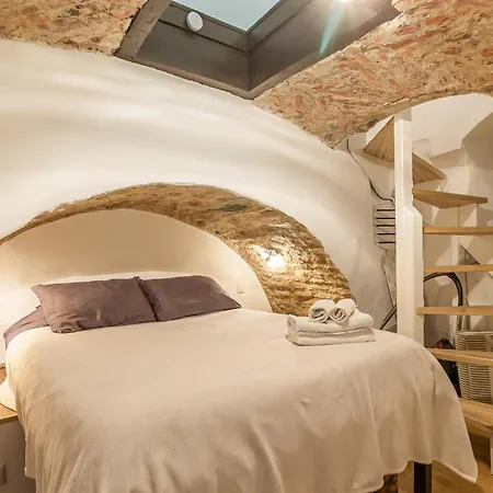 Apartamento In A Real Medieval Tower, Lower Floors Tallin