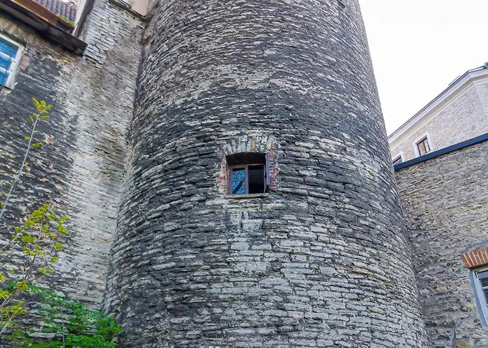 In A Real Medieval Tower, Lower Floors Apartman Tallinn